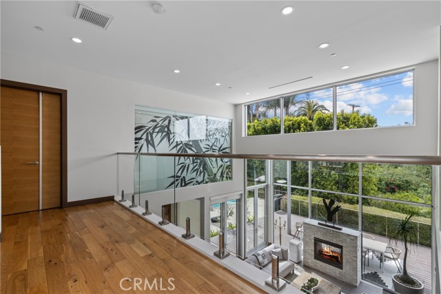 16424 Marbro Drive, Encino CA: https://media.crmls.org/medias/ba7147a7-16da-4b6b-9950-728321697a99.jpg