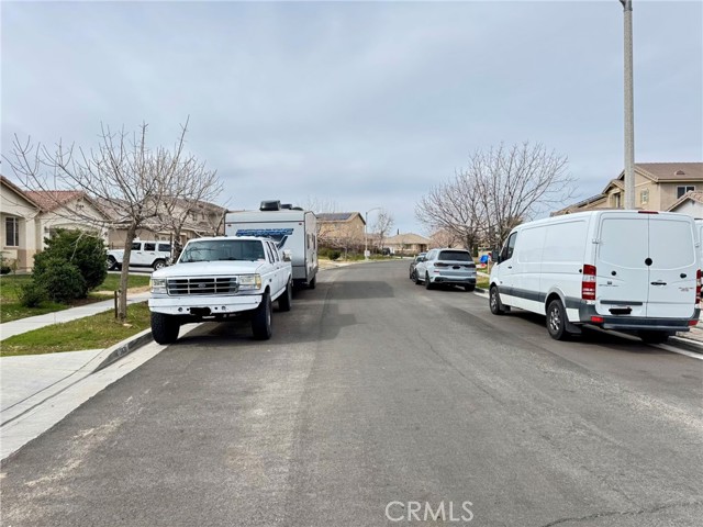 Detail Gallery Image 24 of 25 For 13831 Coolidge, Oak Hills,  CA 92344 - 3 Beds | 2 Baths