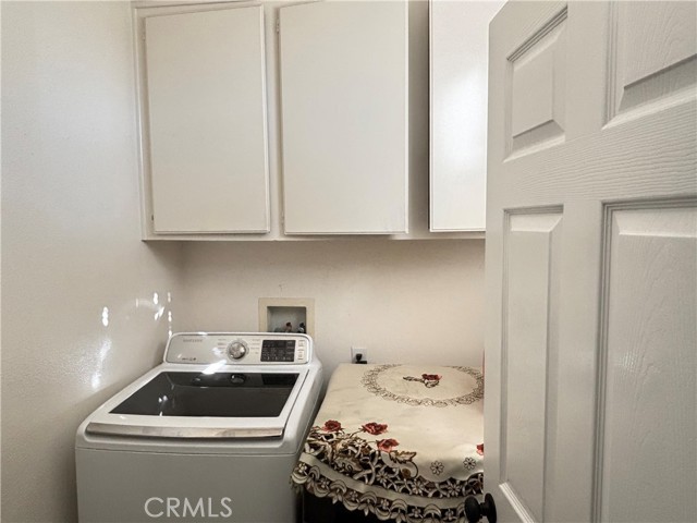 Detail Gallery Image 14 of 28 For 27700 Thalia Ln, Canyon Country,  CA 91351 - 3 Beds | 3 Baths