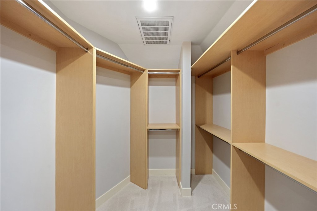 MLS #OC25257437 image #34