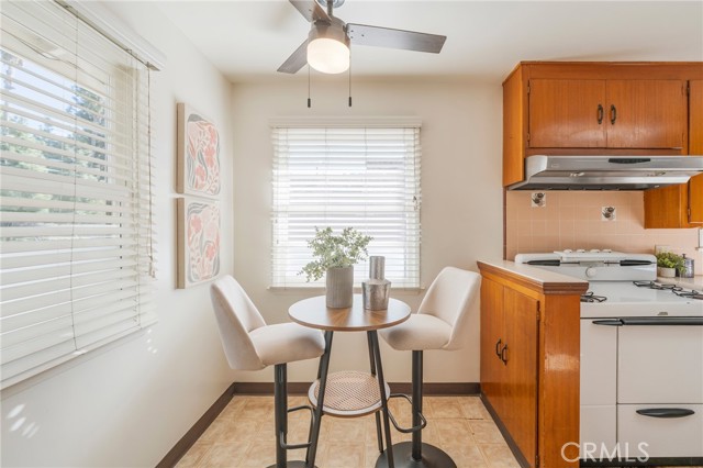 Detail Gallery Image 14 of 36 For 1241 S Walnut, Anaheim,  CA 92802 - 3 Beds | 2 Baths