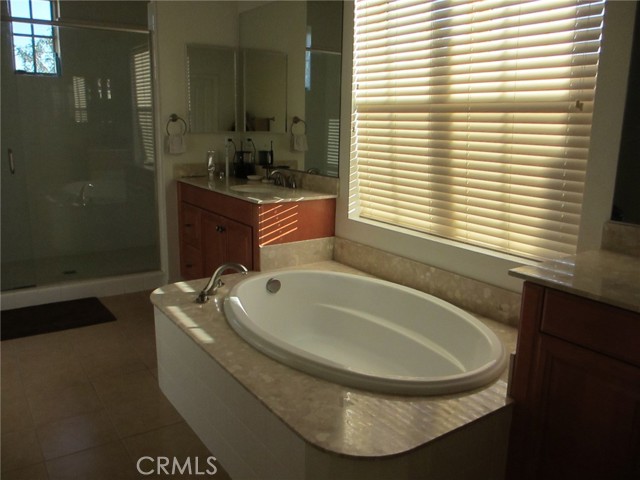 211 Mantle, Irvine CA: https://media.crmls.org/medias/ba73562b-692a-426a-b106-9df06fcc3575.jpg