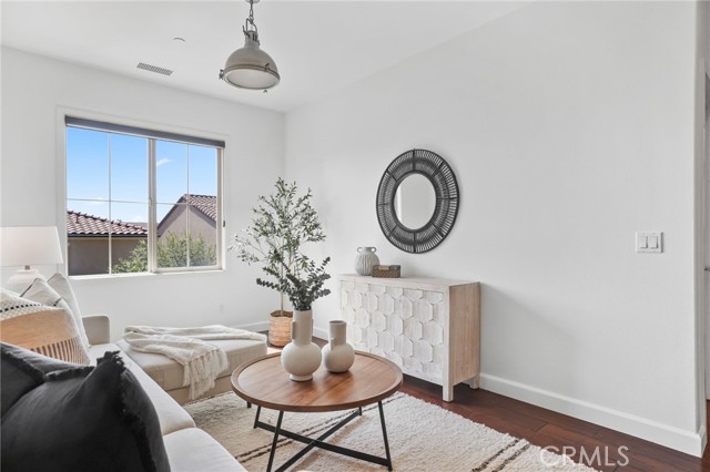 12 Gardenia, Lake Forest CA: https://media.crmls.org/medias/ba73fab8-1076-4d97-b5d5-b0ca50077682.jpg
