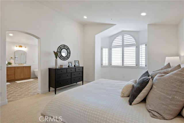 2210 Calle Opalo, San Clemente CA: https://media.crmls.org/medias/ba753307-ab16-41f1-a7a4-3df2e8bc482e.jpg