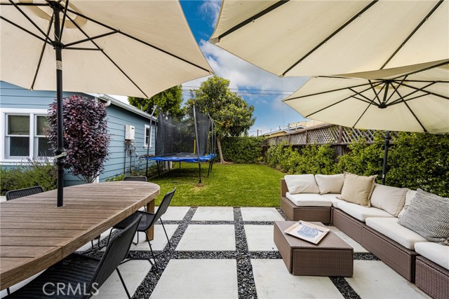 661 Grand Avenue, Long Beach CA: https://media.crmls.org/medias/ba75c990-a92f-4146-b59b-f4cf8fa851d0.jpg