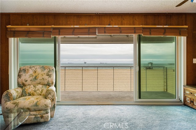 1207 Seal Way, Seal Beach CA: https://media.crmls.org/medias/ba7638b0-3dbb-45db-b7f2-6c8a59e8b57f.jpg
