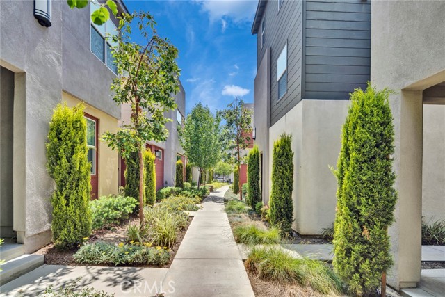 10578 Wells Drive, Rancho Cucamonga CA: https://media.crmls.org/medias/ba7686b4-521f-4c9f-b03b-48db7871ba89.jpg