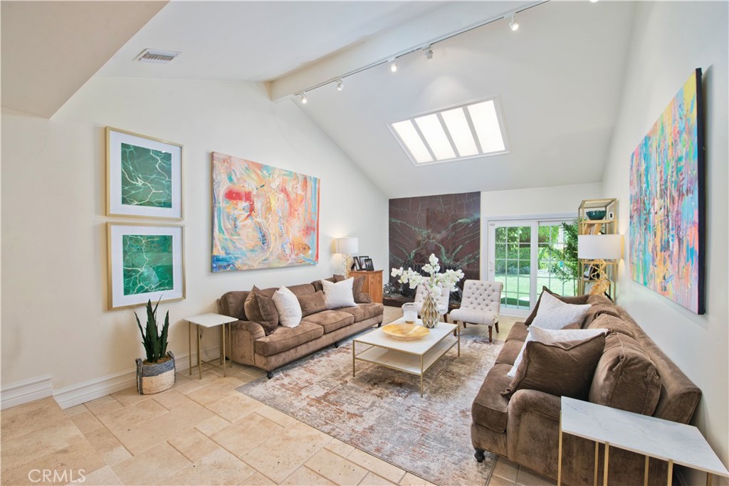 MLS #SR25250192 image #9