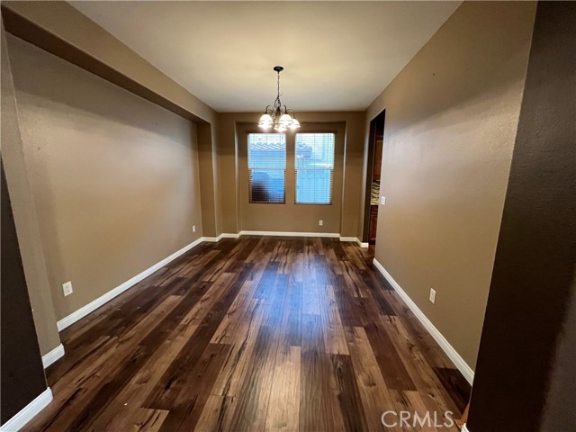 Detail Gallery Image 9 of 40 For 32368 Whispering Willow Dr, Lake Elsinore,  CA 92532 - 4 Beds | 3 Baths