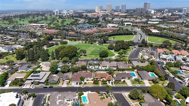 Detail Gallery Image 15 of 73 For 1831 Seadrift Dr, Corona Del Mar,  CA 92625 - 5 Beds | 4 Baths