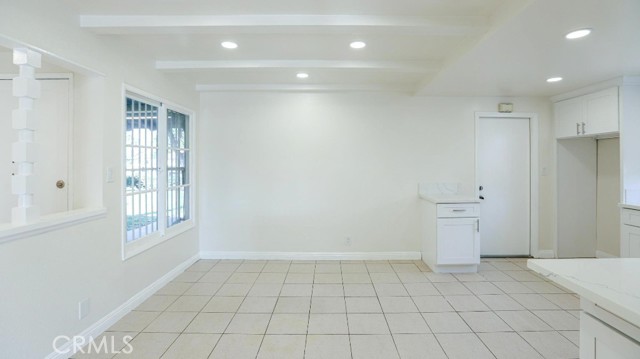 Detail Gallery Image 4 of 46 For 2910 W Cubbon, Santa Ana,  CA 92704 - 3 Beds | 2 Baths