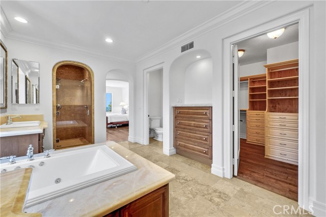 25 Village Way, Irvine CA: https://media.crmls.org/medias/ba7a0aed-7ec7-488d-8c5f-42b679ad6d77.jpg