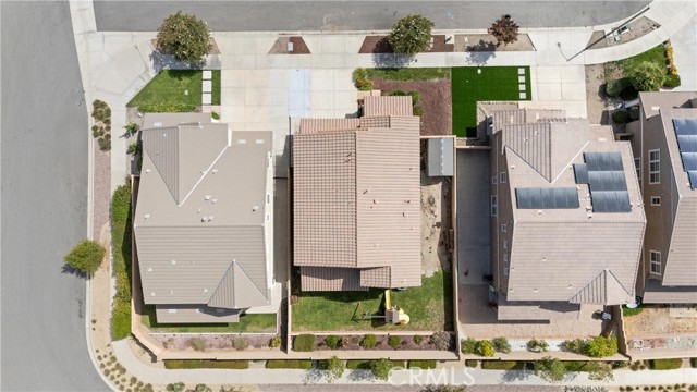 Detail Gallery Image 35 of 44 For 17012 Hal Ln, Fontana,  CA 92336 - 3 Beds | 2/1 Baths