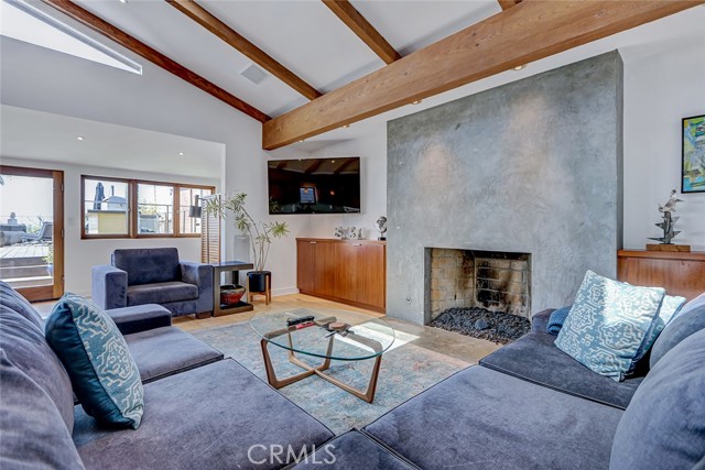 3205 Bayview Drive, Manhattan Beach, California 90266, 5 Bedrooms Bedrooms, ,5 BathroomsBathrooms,Residential,For Sale,Bayview,SB26067701