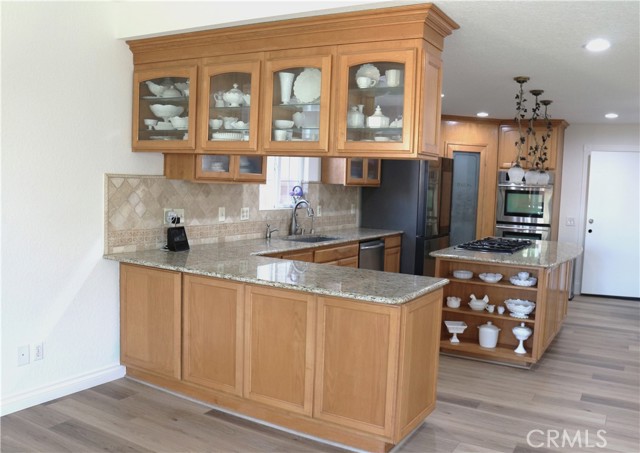 Detail Gallery Image 8 of 23 For 25 Dewberry, Rancho Santa Margarita,  CA 92688 - 3 Beds | 2/1 Baths