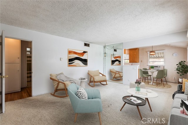 Detail Gallery Image 4 of 34 For 8120 E Woodson Street, Long Beach,  CA 90808 - 3 Beds | 1/1 Baths