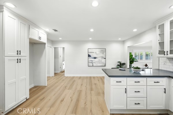 15605 Kervin Avenue, Paramount CA: https://media.crmls.org/medias/ba7baa25-bafb-48db-a92a-92d1a170c38c.jpg