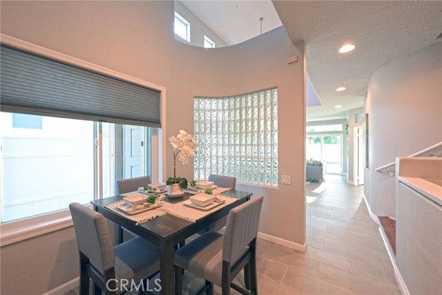 Image 15 of 46 For 927 Lone Pine