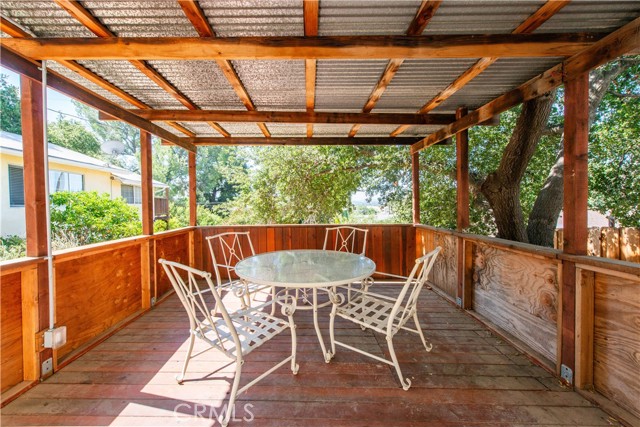 23329 Raymond Street, Chatsworth CA: https://media.crmls.org/medias/ba7c3d8d-a215-4fa4-b62b-23fcbe7f0e6b.jpg