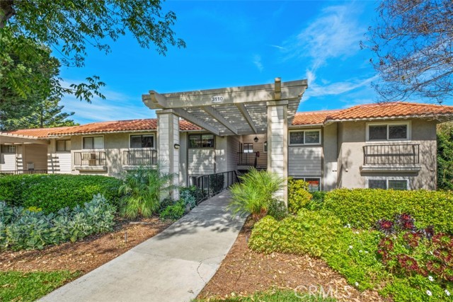Detail Gallery Image 2 of 42 For 3110 via Serena South #P,  Laguna Woods,  CA 92637 - 2 Beds | 2 Baths