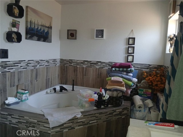 Detail Gallery Image 18 of 19 For 1850 Neff, La Puente,  CA 91744 - 4 Beds | 3 Baths