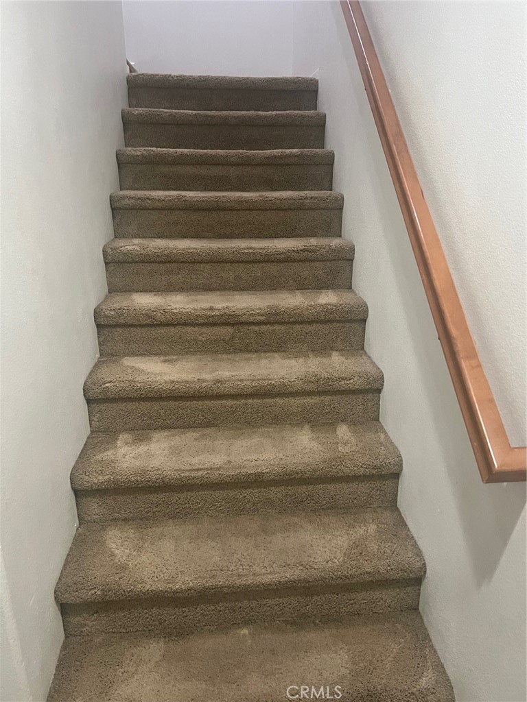 https://media.crmls.org/medias/ba7d3984-8604-4d27-a54d-bfa32100a002.jpg?preset=X-Large