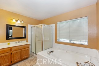 https://media.crmls.org/medias/ba7d3f74-8c90-4b56-9a23-81036dc71aae.jpg?preset=X-Large