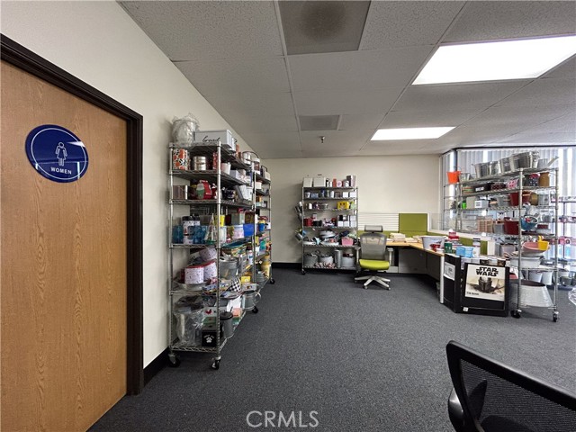 16018 Adelante Street, Irwindale, California 91702, ,Commercial Lease,For Rent,16018 Adelante Street,CRAR25065200