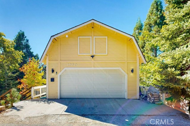 Detail Gallery Image 3 of 49 For 1960 Willow Dr, Running Springs,  CA 92382 - 4 Beds | 3 Baths