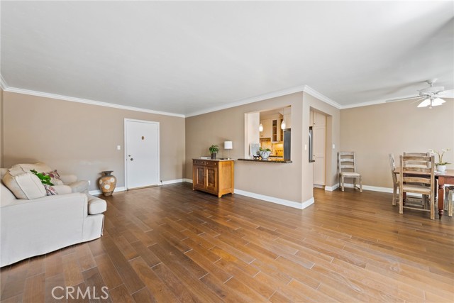 Detail Gallery Image 9 of 33 For 2772 2a E 2nd St #A2,  Long Beach,  CA 90803 - 2 Beds | 2 Baths