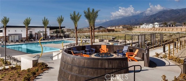 Detail Gallery Image 23 of 26 For 16570 Wyndham Ln #4,  Fontana,  CA 92336 - 2 Beds | 2/1 Baths