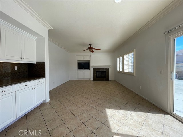 37000 Sabal Avenue, Palmdale CA: https://media.crmls.org/medias/ba81e14a-686e-40d0-9062-b0ae6b2a682e.jpg