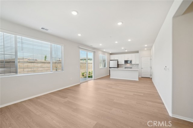 2132 Bergamot Street, Redlands CA: https://media.crmls.org/medias/ba829cc5-a170-4ec6-a5aa-71bcc086aa66.jpg