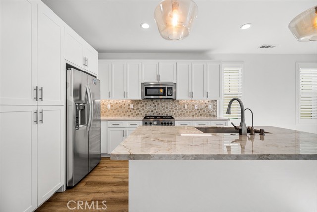 Detail Gallery Image 16 of 45 For 947 Aurora Ln, Costa Mesa,  CA 92626 - 3 Beds | 2/1 Baths