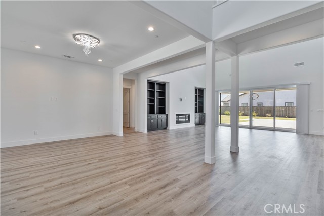 1734 Lester Avenue, Clovis CA: https://media.crmls.org/medias/ba832259-9362-4617-97cc-b0ce771788b2.jpg