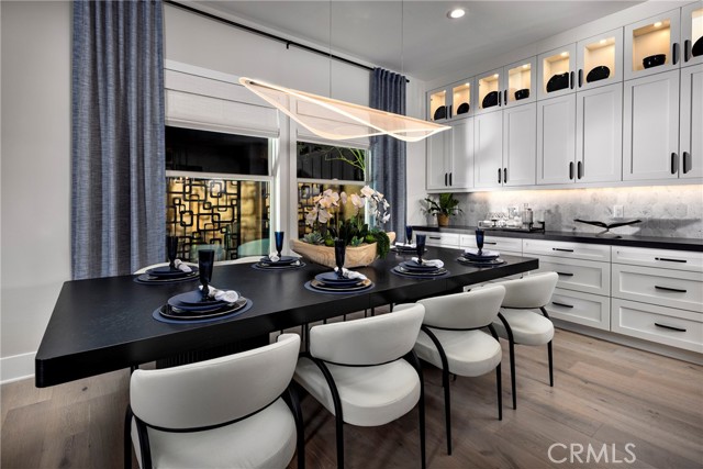 Detail Gallery Image 7 of 15 For 113 Apron, Irvine,  CA 92618 - 5 Beds | 5 Baths