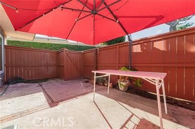 https://media.crmls.org/medias/ba835121-66a9-49ba-b267-b45e15355611.jpg?preset=X-Large