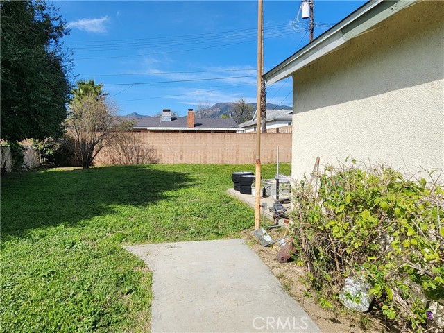 13795 Astoria Street photo 3