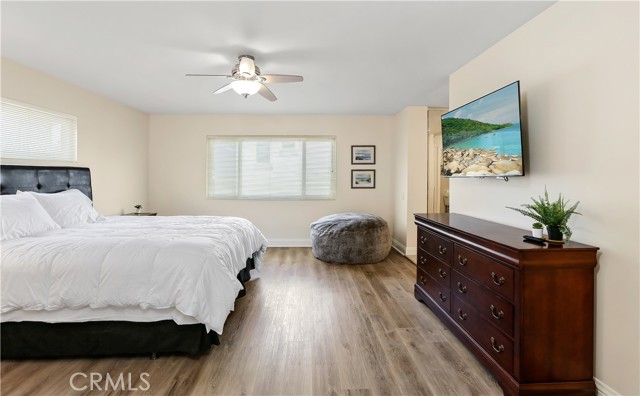 617 Iris Avenue, Corona del Mar CA: https://media.crmls.org/medias/ba835d0c-c94f-4cef-8872-02556ba3e054.jpg