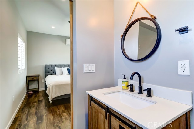 2108 Lemon Avenue, Long Beach CA: https://media.crmls.org/medias/ba83ebd5-ee3a-42ef-ad1b-686b6cf02fe6.jpg