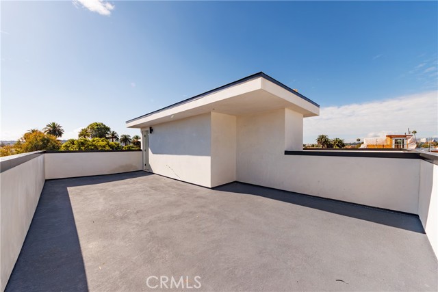 Detail Gallery Image 50 of 75 For 5209 W 20th, Los Angeles,  CA 90016 - – Beds | – Baths