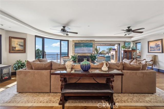 357 Coast S Boulevard, La Jolla CA: https://media.crmls.org/medias/ba845b86-4bb5-42e4-a948-14c51d61edda.jpg