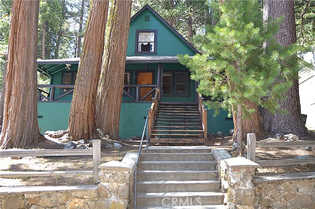 Detail Gallery Image 1 of 33 For 26156 Long Barn Rd, Long Barn,  CA 95335 - 5 Beds | 1/1 Baths