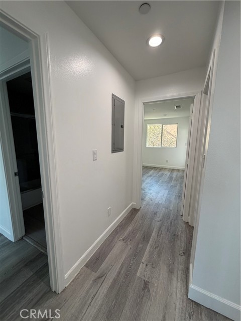 Detail Gallery Image 24 of 32 For 1130 Browning, Los Angeles,  CA 90037 - 3 Beds | 3/1 Baths