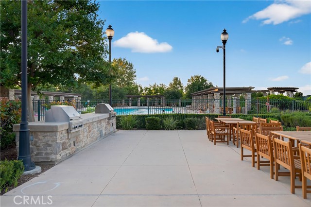 Detail Gallery Image 35 of 40 For 26812 Peppertree Dr, Valencia,  CA 91381 - 5 Beds | 3 Baths