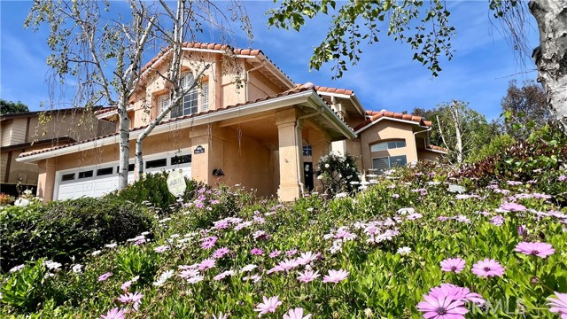 Detail Gallery Image 4 of 38 For 26941 Pembroke Ln, Lake Forest,  CA 92630 - 4 Beds | 3 Baths