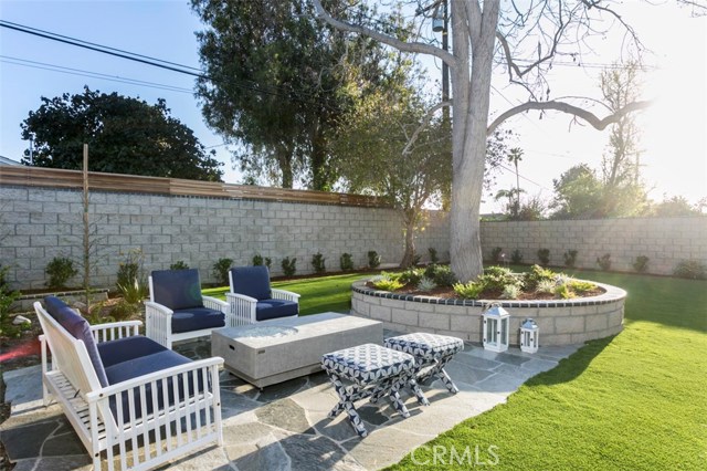 2549 Chelsea Road, Palos Verdes Estates, California 90274, 5 Bedrooms Bedrooms, ,2 BathroomsBathrooms,Residential,Sold,Chelsea,SB17042791