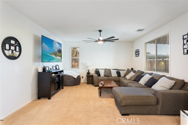 Detail Gallery Image 15 of 47 For 29522 Mascot, Lake Elsinore,  CA 92530 - 4 Beds | 2/1 Baths