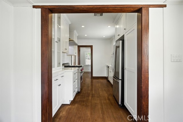 1206 N Keystone, Burbank CA: https://media.crmls.org/medias/ba86ba4d-8459-43d5-8d1d-023d17a559a1.jpg