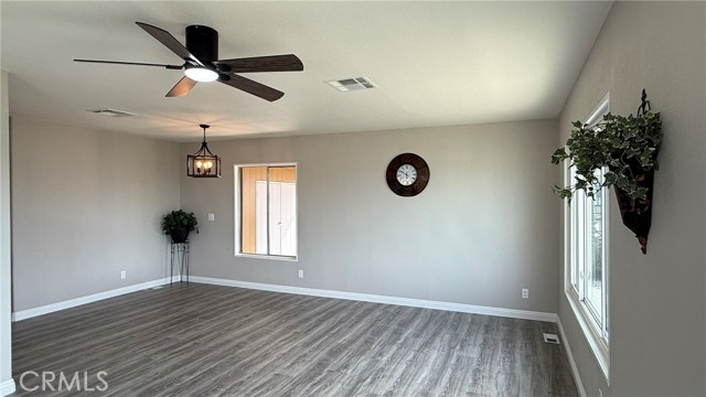 10079 Chisholm Trail, Cherry Valley CA: https://media.crmls.org/medias/ba876360-5290-46d0-8f0e-c0bd11c947dd.jpg